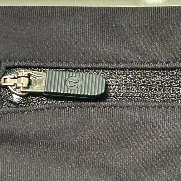 Lululemon Run Reflect Crop Leggings - Picture 10 of 12